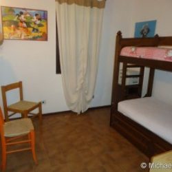 Kinderzimmer mit Etagenbett in der Ferienvilla Ginestre an der Costa Rei, Sardinien